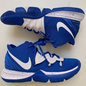 Nike Kyrie Irving Basketball Shoes